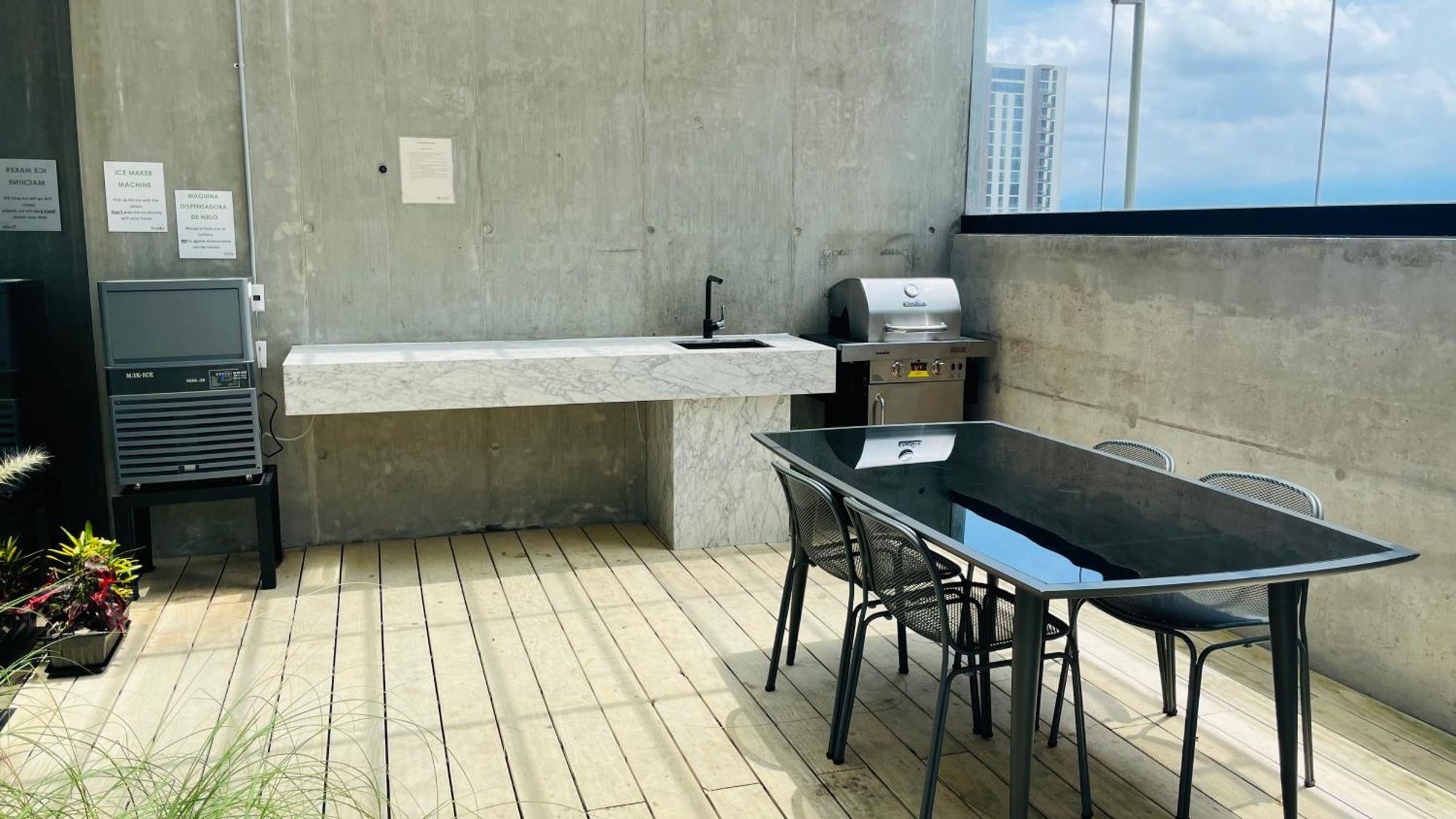Cozy Apartment With Terrace, Sj Cosmopolitan Tower #402 San José Zewnętrze zdjęcie